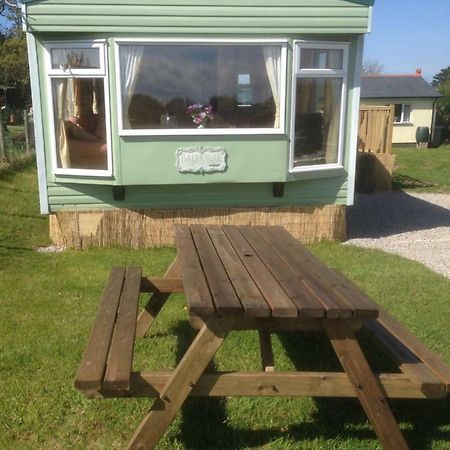 Luxury Mobile Home Near Perranporth Situated On A Quiet Farm Truro Exteriör bild