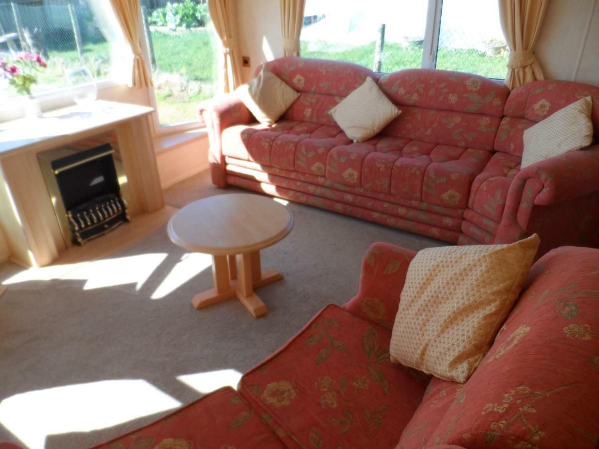 Luxury Mobile Home Near Perranporth Situated On A Quiet Farm Truro Exteriör bild