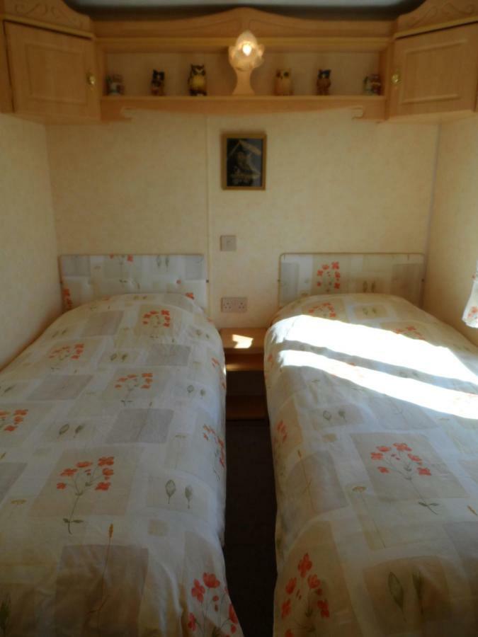 Luxury Mobile Home Near Perranporth Situated On A Quiet Farm Truro Exteriör bild