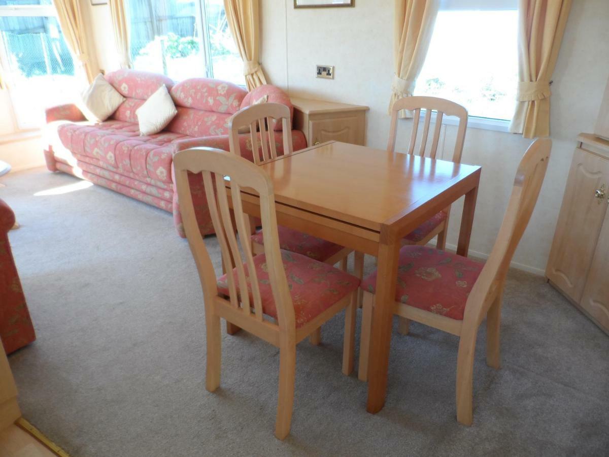 Luxury Mobile Home Near Perranporth Situated On A Quiet Farm Truro Exteriör bild