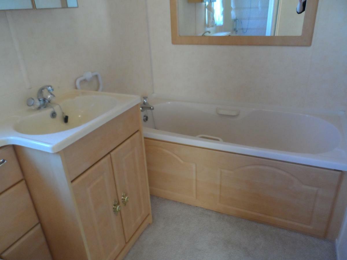 Luxury Mobile Home Near Perranporth Situated On A Quiet Farm Truro Exteriör bild